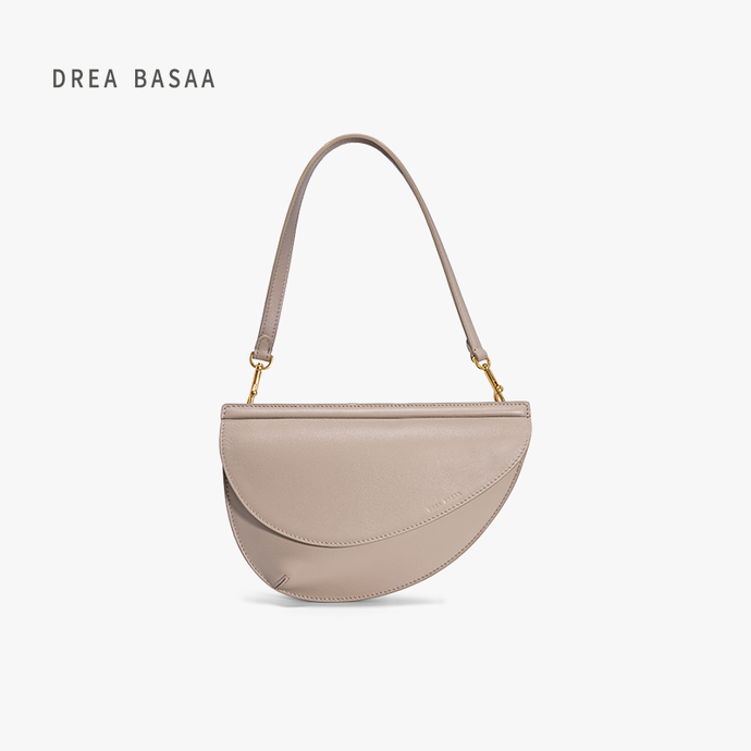 The Fan Series Scalloped Small Bag（Silver） – DREABASAA